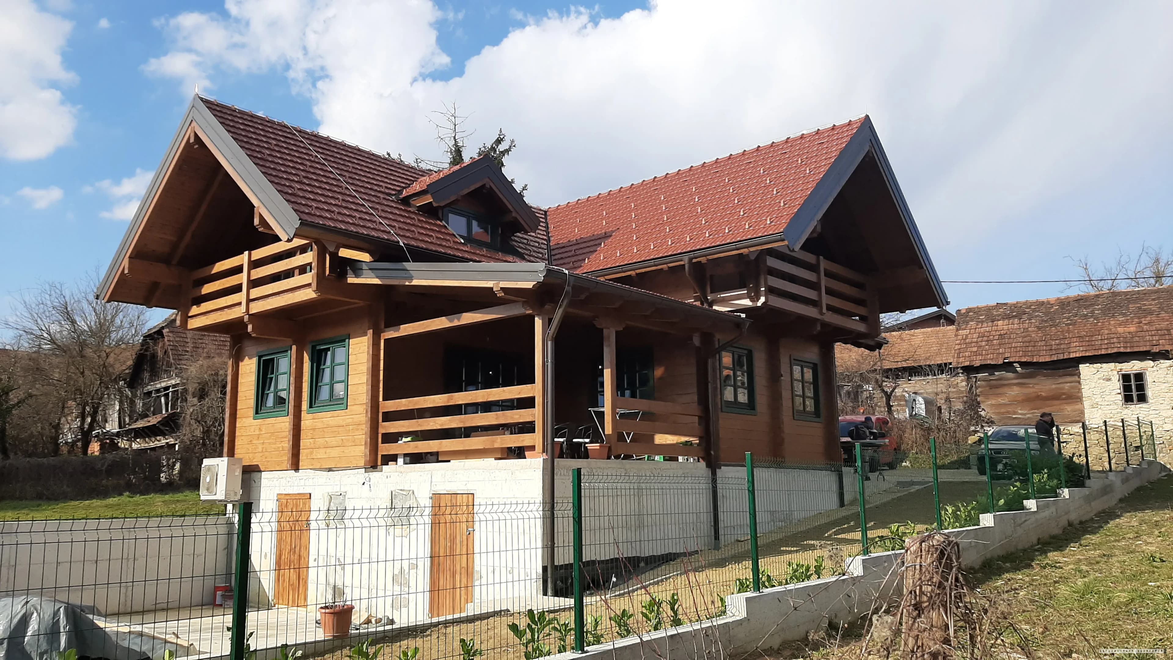 Izrada drvene kuće Iz nove jelove građe